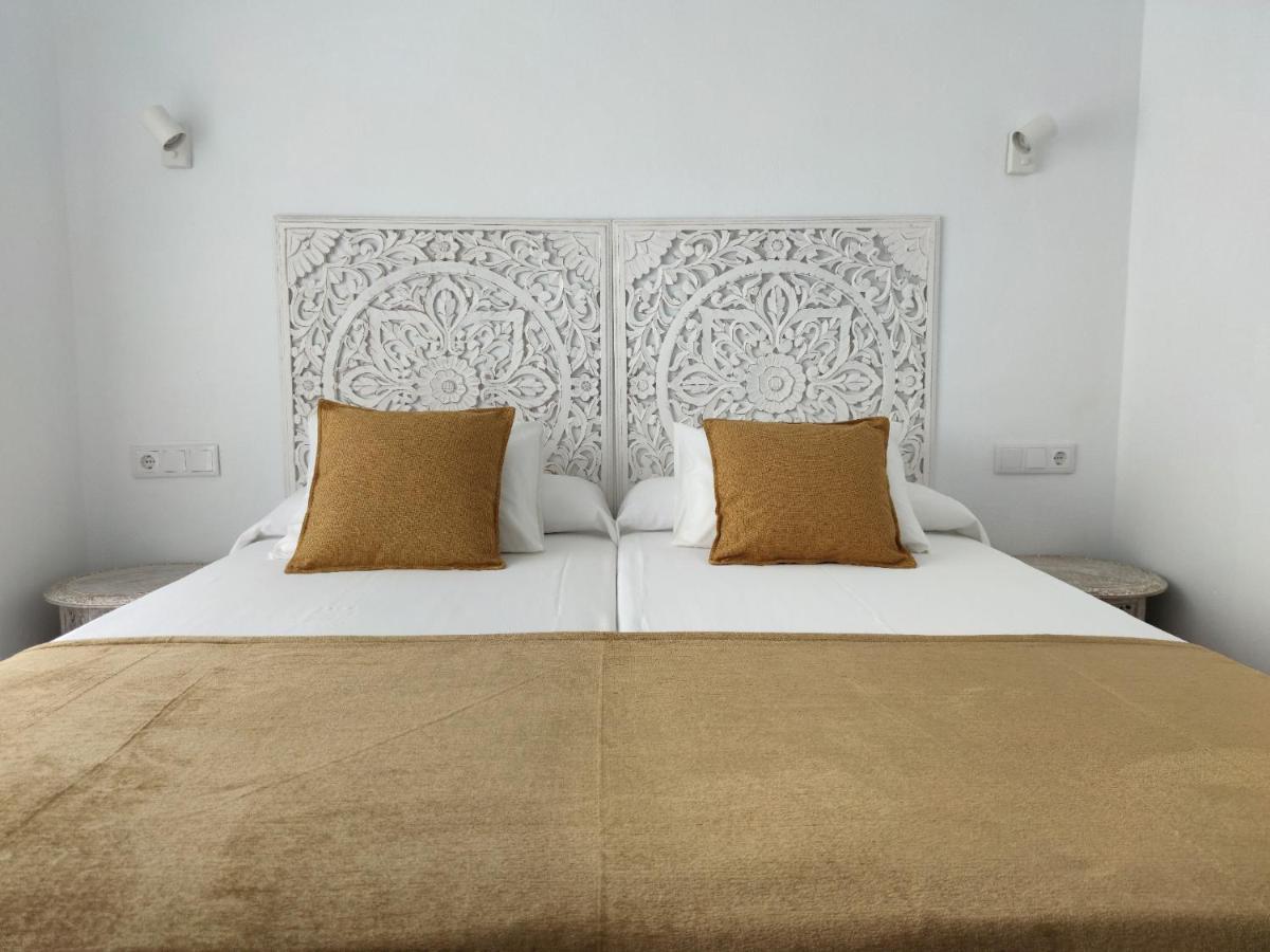 La Posada De Lola - Adults Only Hotel Bolonia Exterior photo