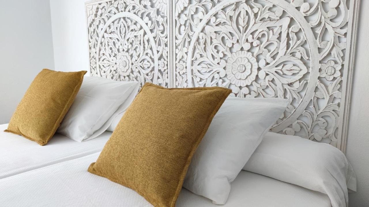 La Posada De Lola - Adults Only Hotel Bolonia Exterior photo