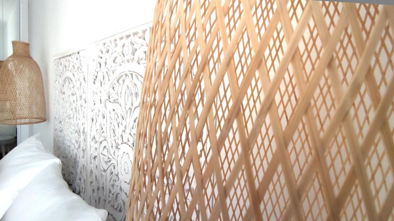 La Posada De Lola - Adults Only Hotel Bolonia Exterior photo