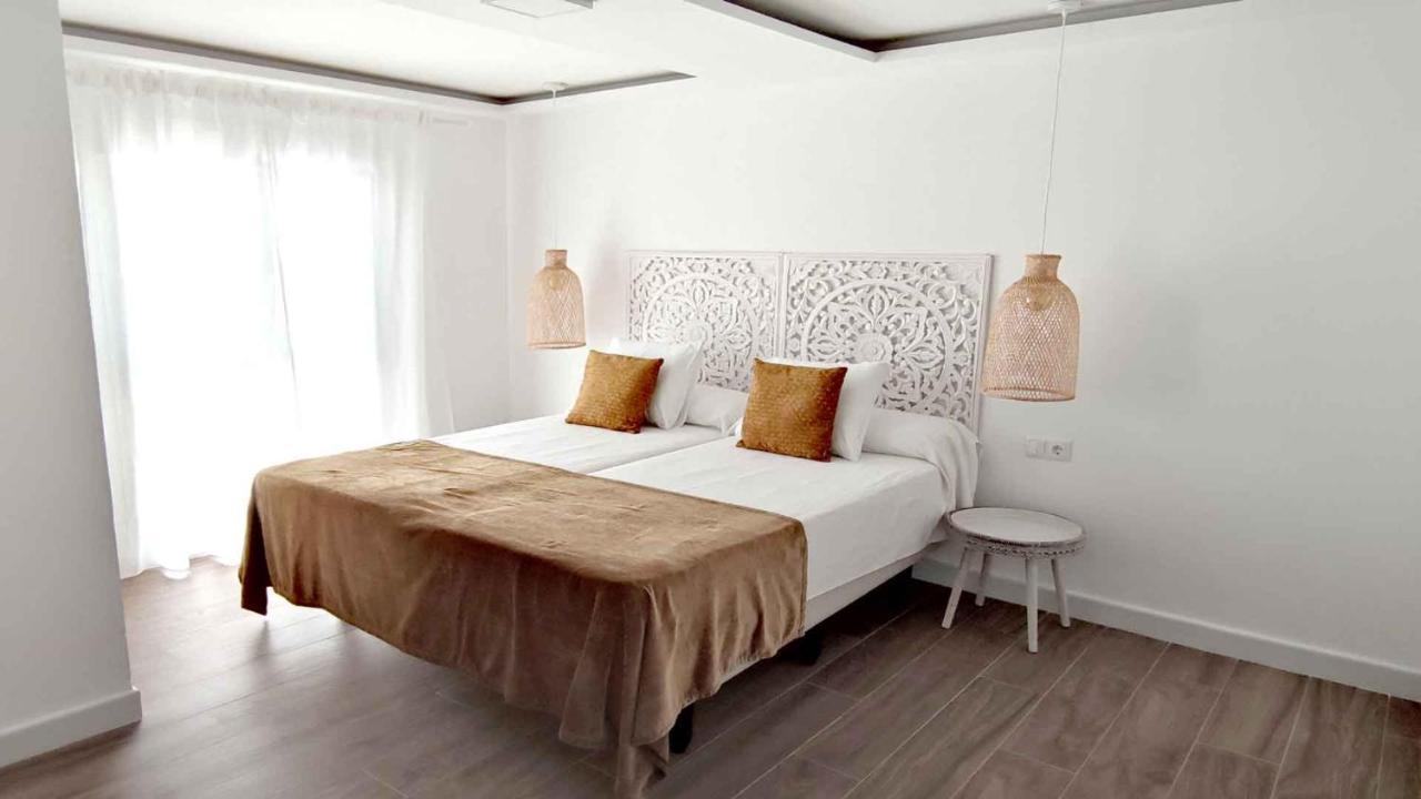 La Posada De Lola - Adults Only Hotel Bolonia Exterior photo